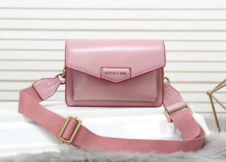 小ck最值得入手的包包，小ck今年最火的款式2020