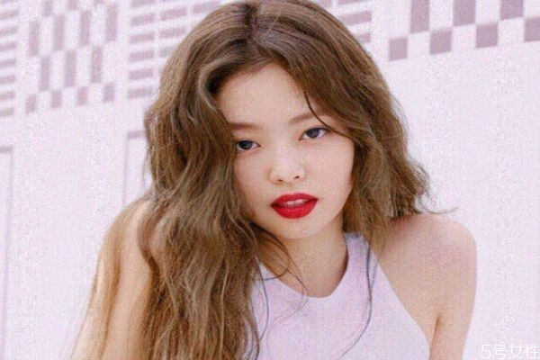 脸部缺水的主要表现，脸部过敏的表现