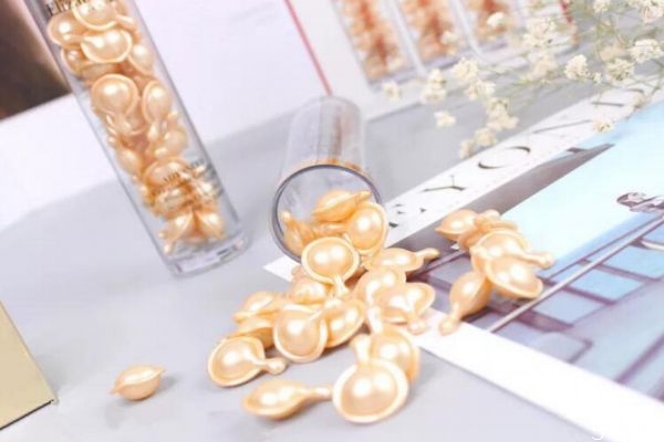 雅顿金胶可以当按摩油吗，雅顿金胶不吸收怎么办