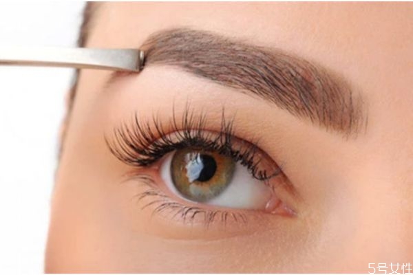 没有修眉刀怎么修眉毛，教你如何修整眉形