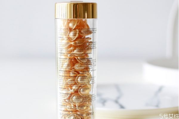 雅顿金胶眼部精华怎么用，雅顿金胶使用量