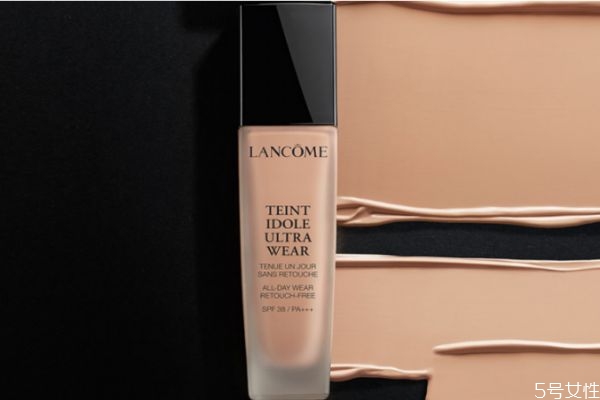 粉底液开封一年能用吗，粉底液打开后多久不能用