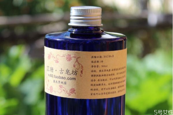 纯露搭配什么乳液，用了纯露还要用水乳吗