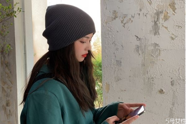 针织帽怎么戴不会掉，针织帽的戴法