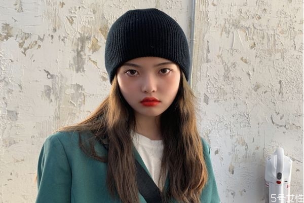 针织帽买什么颜色好，针织帽买大了怎么办