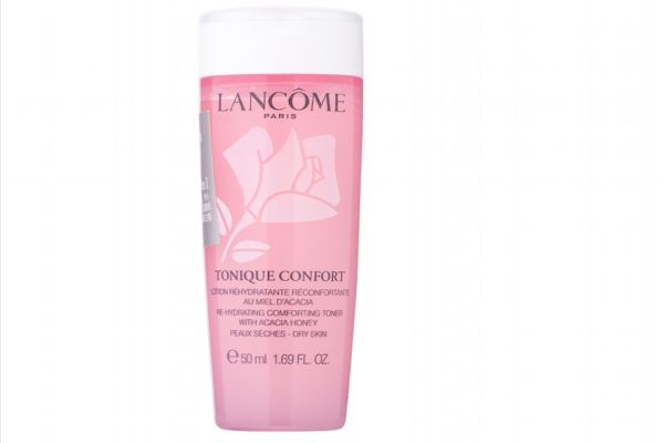 早上只用爽肤水可以吗，早上要用爽肤水吗