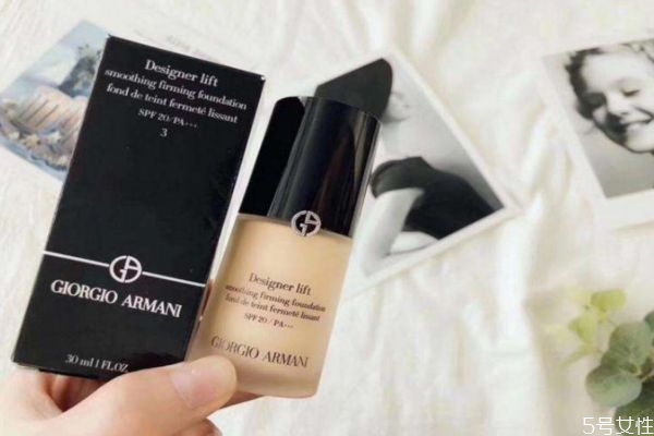 哑光的粉底液会卡粉吗，哑光粉底适合什么人