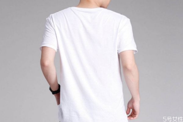 夏天t恤破了洞怎么补，t恤破洞无痕修补