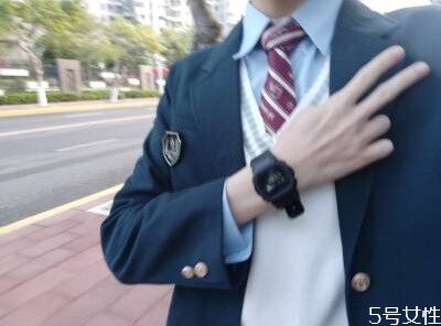 dk制服是什么意思，dk制服和jk制服有什么区别