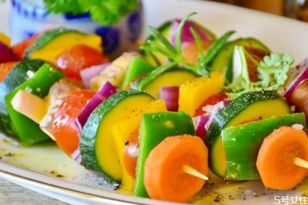 减肥7天放纵一天可以吗，减肥大吃后怎么补救