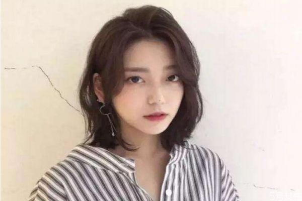 瓜子脸女生适合什么样的刘海，有刘海还是没刘海好看