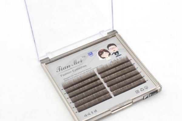 哪种嫁接睫毛样子最自然，嫁接睫毛后如何保养