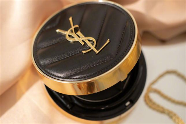 ysl皮气垫适合什么肤质，ysl皮气垫是墨水气垫吗