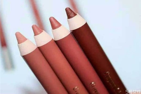 如何使用唇线笔，唇线笔可以用什么代替