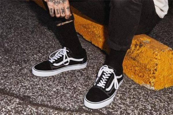 vans偏码吗，vans鞋码怎么选