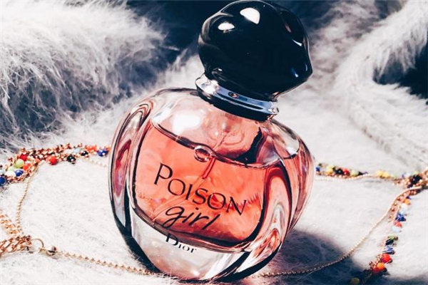 迪奥毒药香水一共几款，迪奥毒药系列香水哪个好闻