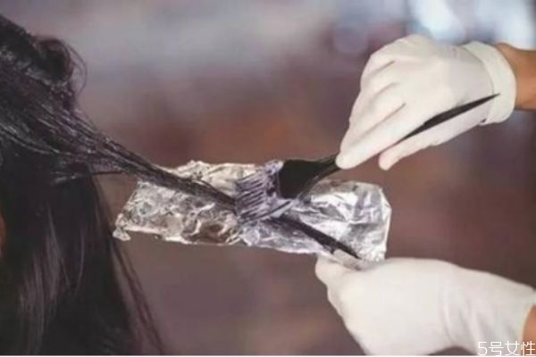 经常染发用什么护发素好，染发后用护发素的好处