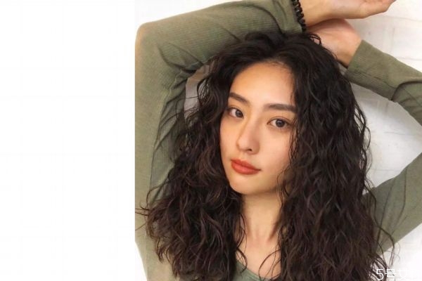 羊毛卷可以维持多久，刚烫的羊毛卷不卷了