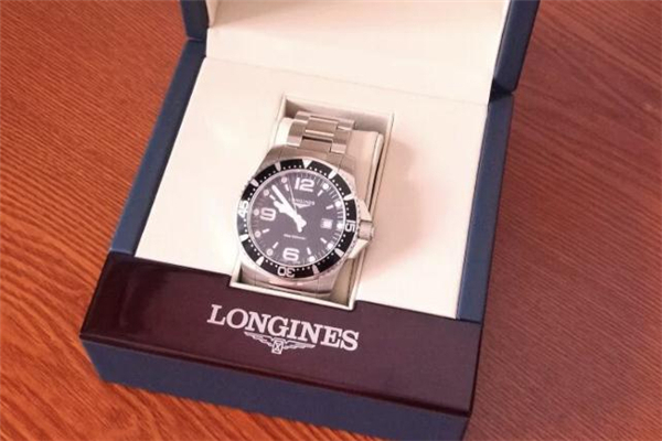 浪琴康卡斯什么档次，浪琴康卡斯适合商务吗