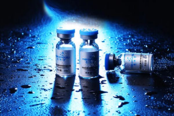 冻干粉用完脸上很黏怎么回事，为什么冻干粉用在脸上会黏