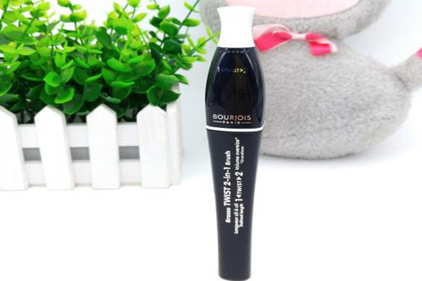 妙巴黎双重功效睫毛液好用吗，妙巴黎双重功效睫毛液容易卸吗