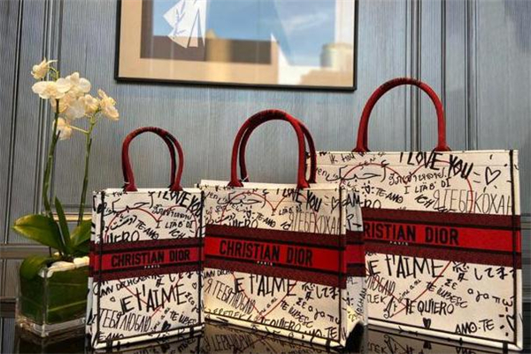 2020迪奥七夕限定包包多少钱，2020dior七夕限定包包款式