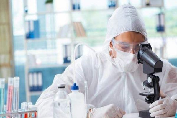 荧光剂的脸有哪些表现，荧光剂的脸的症状有哪些