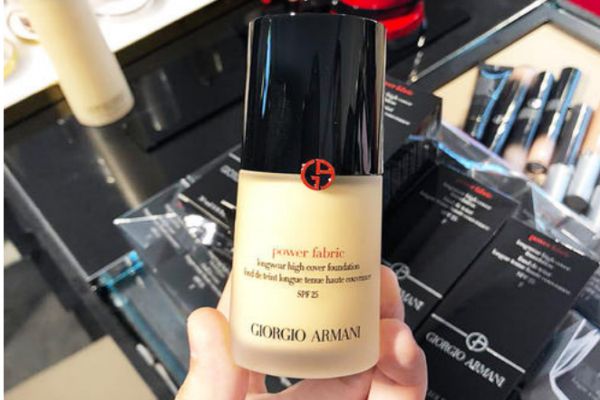 阿玛尼红标粉底液有几个色号，阿玛尼红标粉底液怎么选择色号