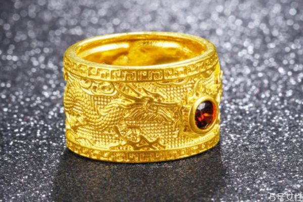 黄铜戒指会掉色吗，黄铜戒指多久会掉色