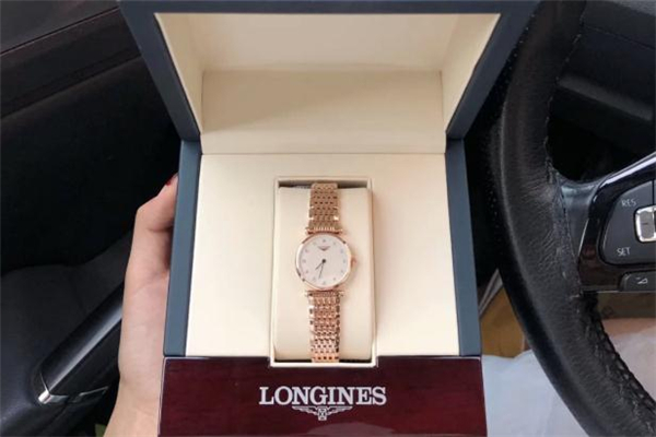 浪琴实体店和官网价格一样吗，浪琴实体店有折扣吗