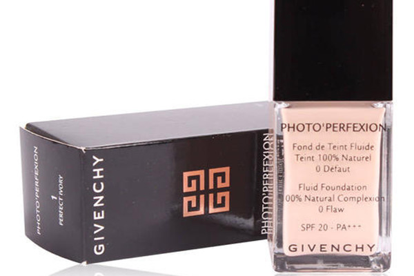 纪梵希感光皙颜粉底液怎么样，纪梵希感光皙颜粉底液好用吗