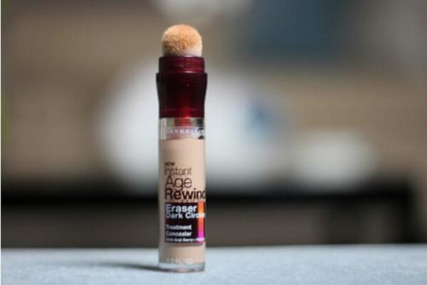 美宝莲纽约橡皮擦遮瑕笔好用吗，美宝莲纽约橡皮擦遮瑕笔遮瑕好吗