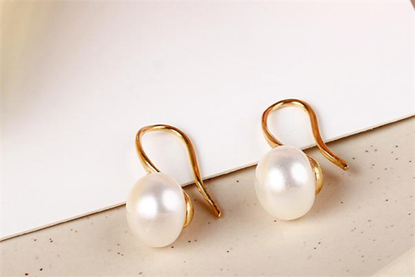玉品德珍珠耳环怎么样，玉品德珍珠耳环好看吗