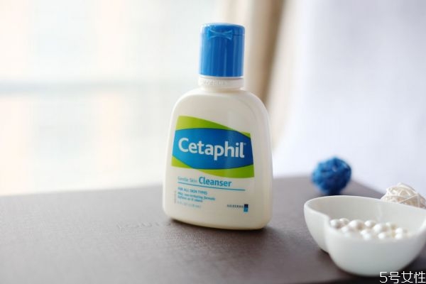 怎样选择洗面奶，使用洗面奶的三大误区