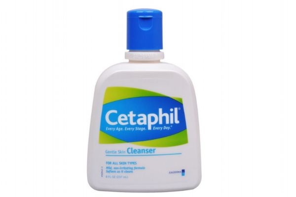 丝塔芙洗面奶油脸适合吗，丝塔芙洗面奶介绍