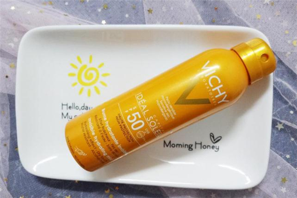 防晒喷雾和bb霜哪个先用，防晒喷雾和蜜粉哪个先用