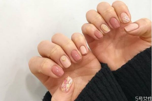 做完美甲能不能洗澡，美甲钻可以重复使用吗