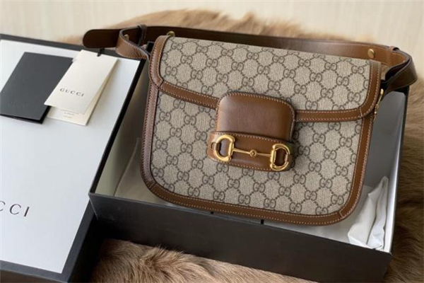gucci马鞍包真假对比，gucci马鞍包是皮的还是布的