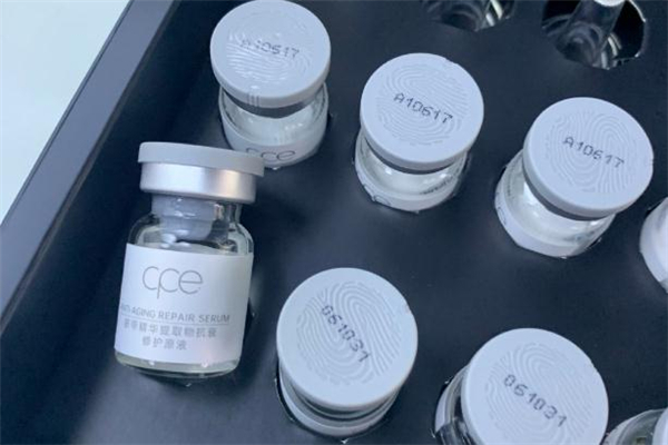 为什么擦冻干粉会刺痛，挤完痘痘能用冻干粉吗