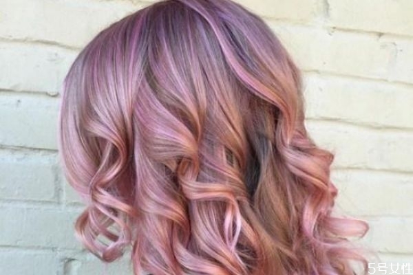染发烫发后多久能洗头，如何减少染发的危害