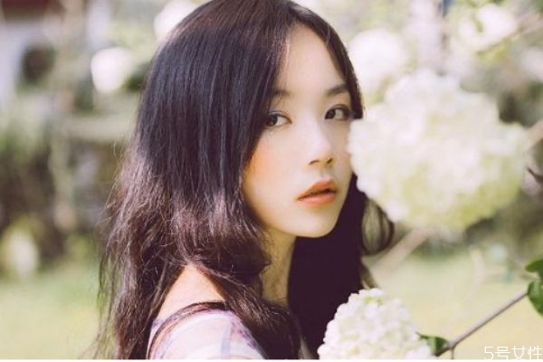 头发怎么护理才柔顺，护理头发有什么常见误区