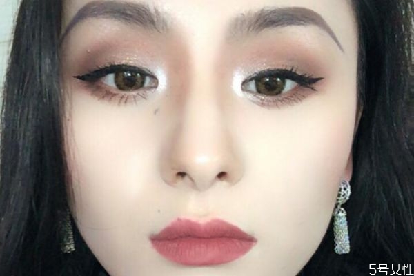 眼线笔不用的时候怎么放，眼线笔平时怎么放置