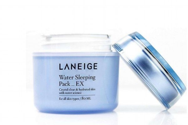 涂睡眠面膜前要涂水乳吗，睡眠面膜怎么用效果好