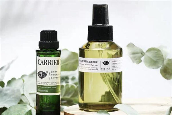 阿芙荷荷巴油可以抹头发吗，阿芙荷荷巴油怎么用在头发上