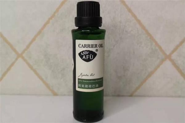 阿芙荷荷巴油白天可以用吗，阿芙荷荷巴油要避光吗