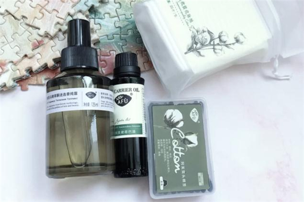 阿芙荷荷巴油是基础油吗，阿芙荷荷巴油是单方精油吗