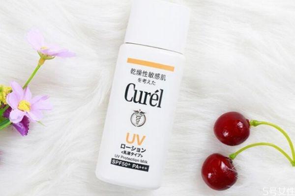 珂润防晒霜适合敏感肌吗，珂润防晒霜是纯物理防晒吗