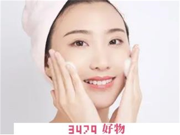 秋冬适合痘痘肌的水乳排行，混油皮秋冬平价水乳推荐