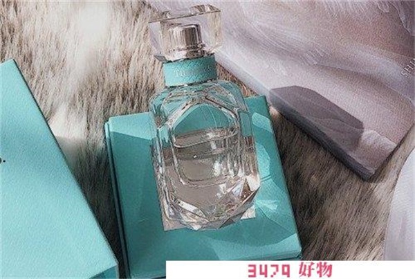 圣罗兰和香奈儿香水哪个档次高，蒂芙尼和香奈儿香水哪个好