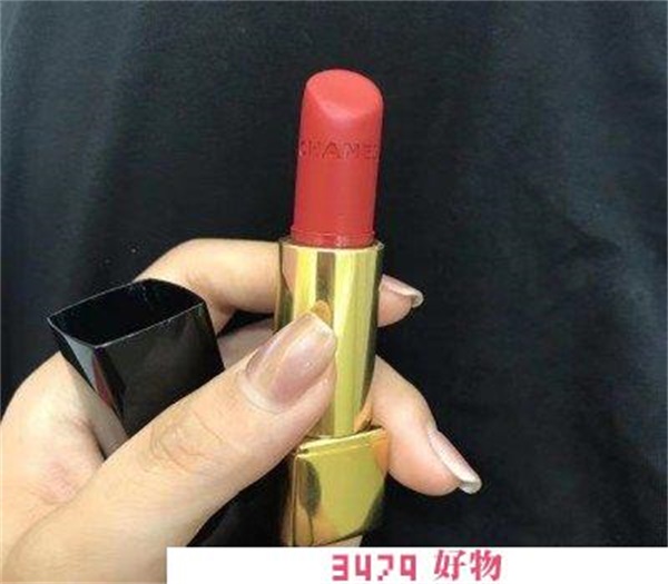 香奈儿106号口红是什么颜色，香奈儿110口红是什么颜色